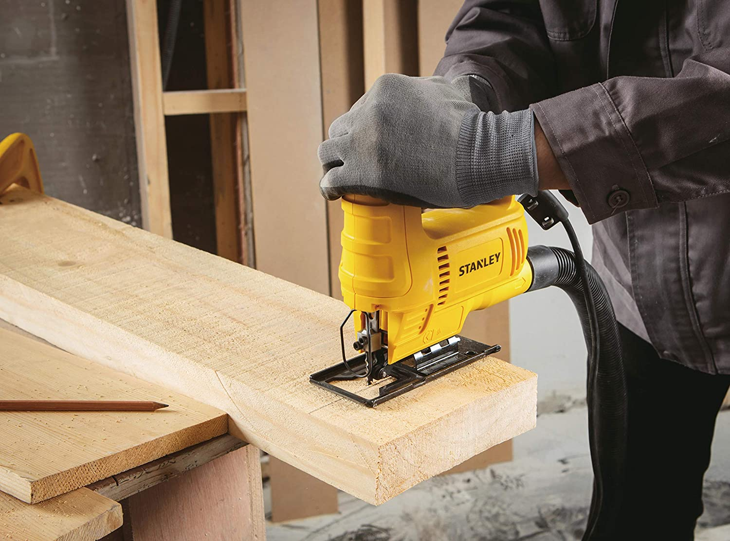 Cách sử dụng máy cưa lọng Dewalt phát huy tối đa công năng