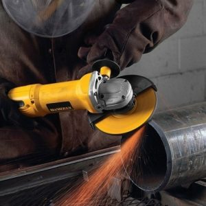 Dewalt DCG413BD2: Sức Mạnh và Hiệu Suất Vượt Trội với Động Cơ 20Vmax/BL