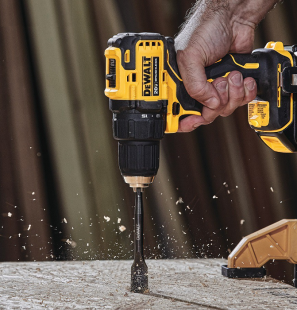 Sức Mạnh Di Động: Máy Khoan Dewalt DCD708P2-KR 20Vmax/BL