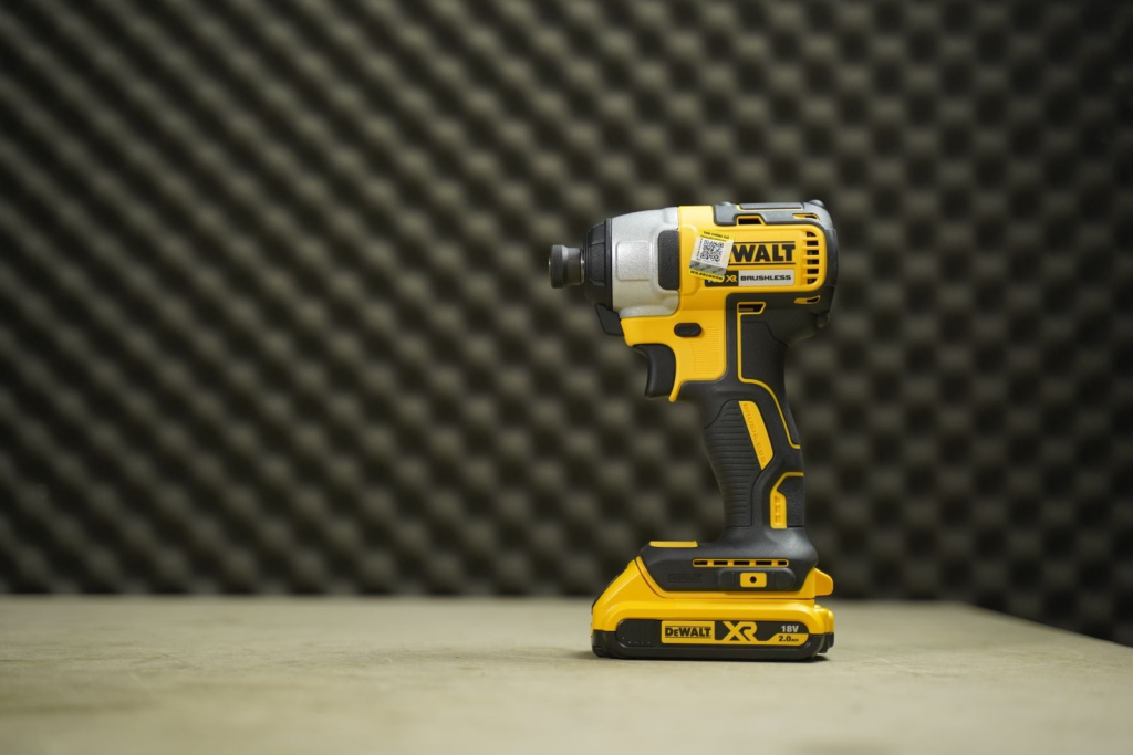 Thiết Kế Nhỏ Gọn, Sử Dụng Linh Hoạt: Dewalt DCF787N Cho Mọi Công Việc