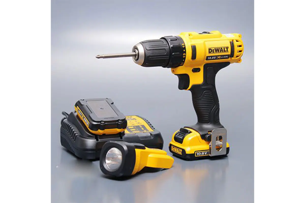 Máy Khoan Vặn Vít Pin 10.8V DeWALT DCD710D2T-KR: Sức Mạnh Di Động Cho Công Việc Linh Hoạt